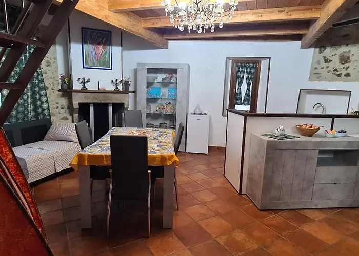 Il Borgo Del Benessere 罗卡伊恩佩里亚莱