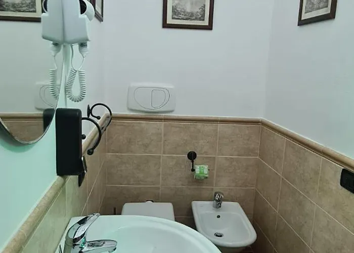 Il Borgo Del Benessere 4* 罗卡伊恩佩里亚莱