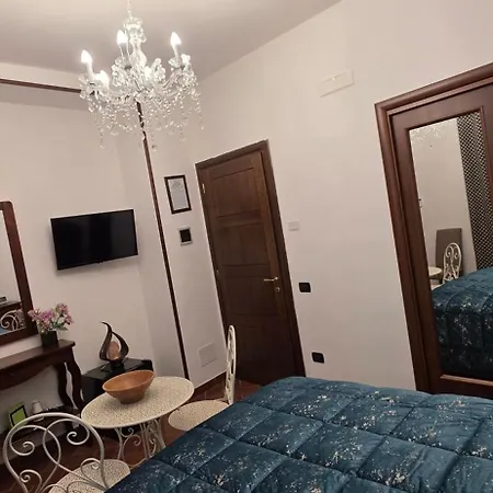 住宿加早餐酒店 Il Borgo Del Benessere 罗卡伊恩佩里亚莱