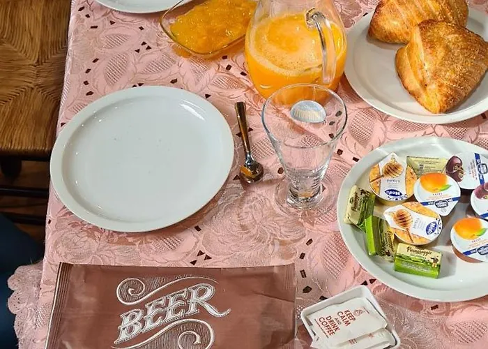 לינה וארוחת בוקר Il Borgo Del Benessere רוקה אימפריאלה